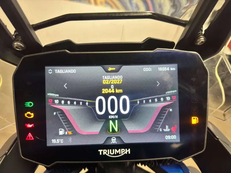 Triumph Tiger 900 GT Pro (2024 - 26) (2)