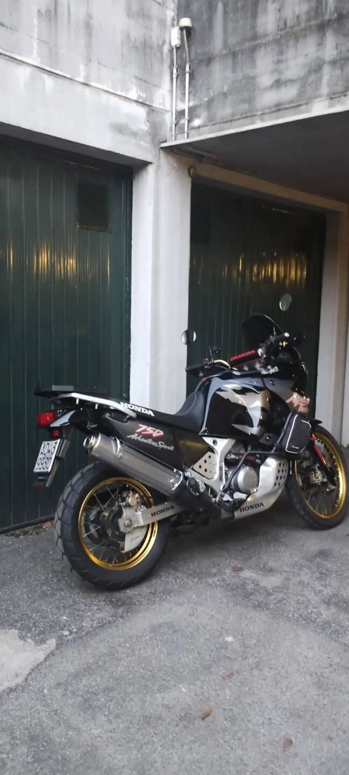 Honda Africa Twin XRV 750 (1996 - 02) (5)