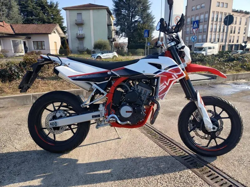 Swm SM 125 R (2022 - 24) (2)