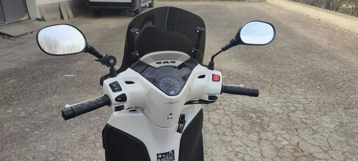 Honda SH 300 i ABS (2011 - 13) (6)