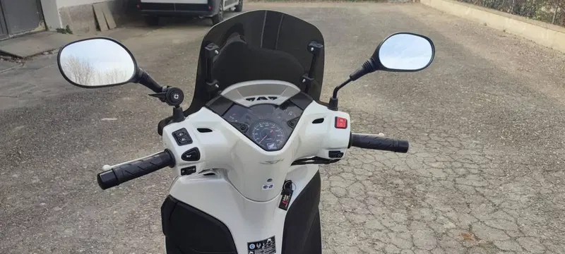 Honda SH 300 i ABS (2011 - 13) (6)