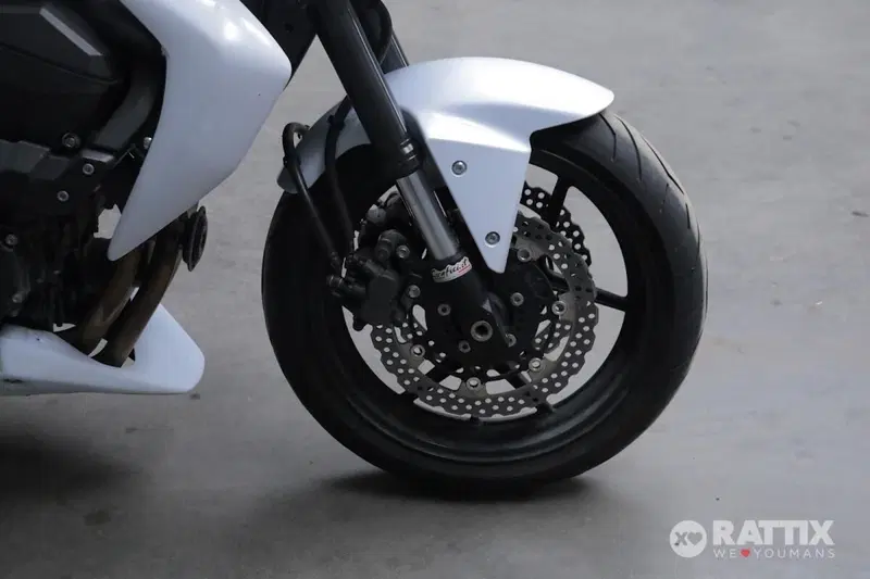 Kawasaki Z 750 (2007 - 14) (9)