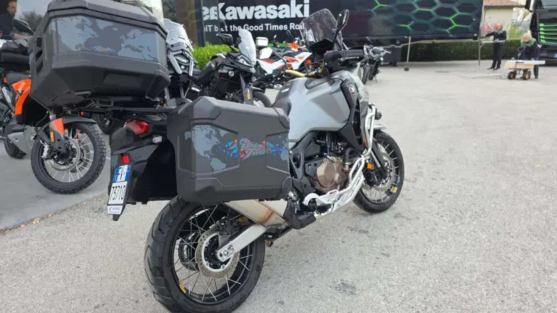 Honda Africa Twin CRF 1100L Adventure Sports Travel Edition (2024 - 26) (2)