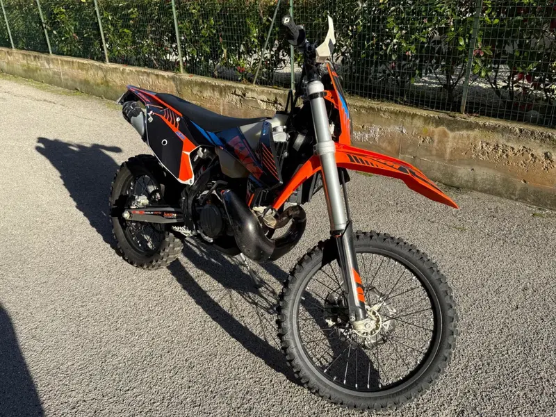 KTM 300 EXC E TPI (2018) (2)
