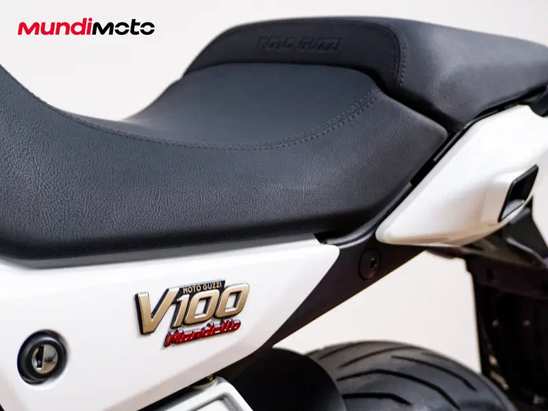 Moto Guzzi V100 Mandello (2022 - 24) (17)