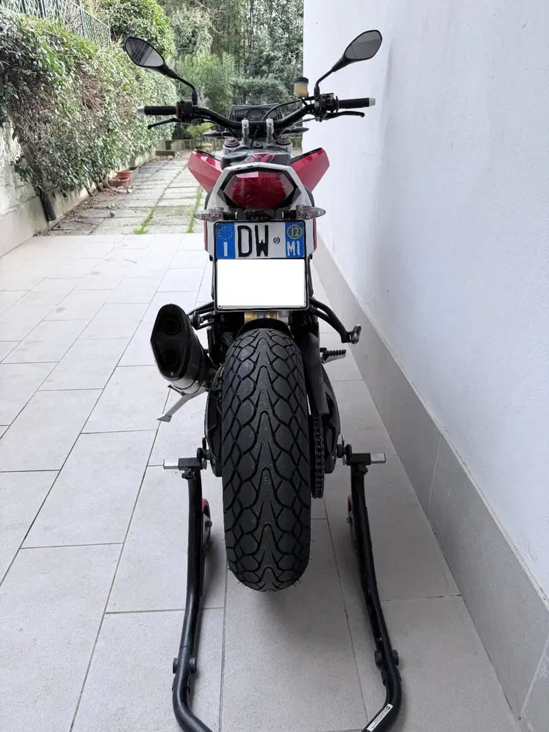 Husqvarna Nuda 900 R (2011 - 13) (5)