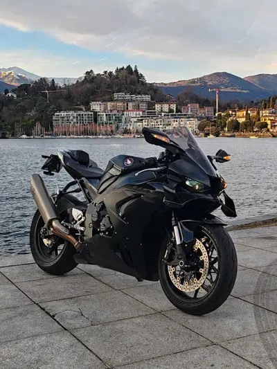 Honda CBR 1000 RR-R Fireblade (2020 - 21) usata