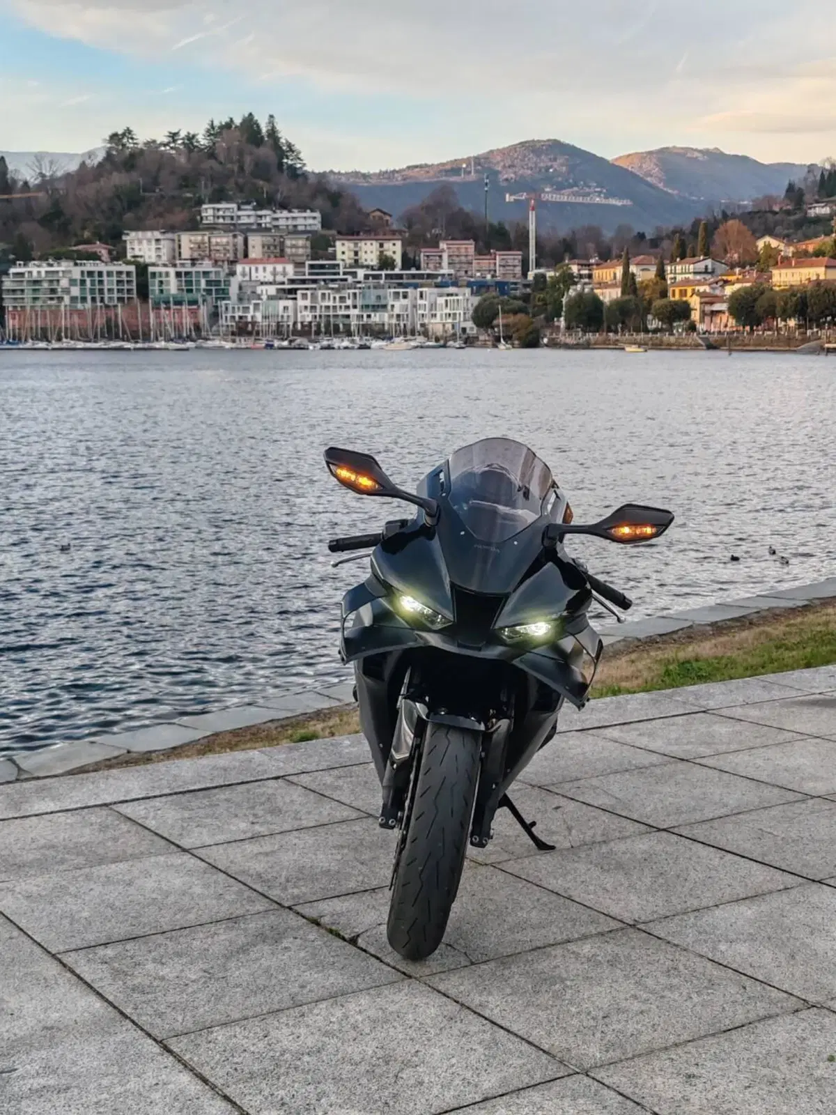 Honda CBR 1000 RR-R Fireblade (2020 - 21) (3)