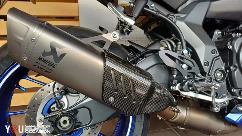 Yamaha YZF R7 (2021 - 25) (2)