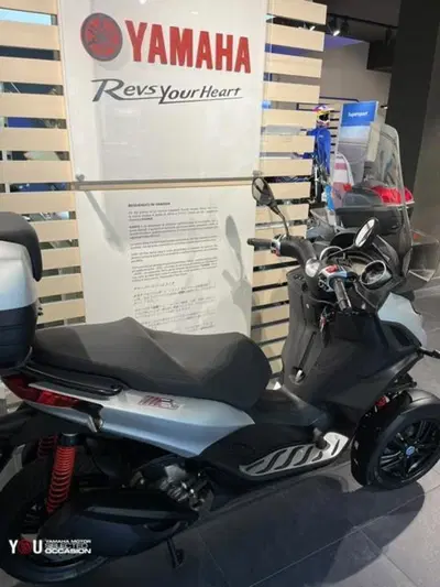 Piaggio MP3 300 ABS Hpe (2021 - 24) usata