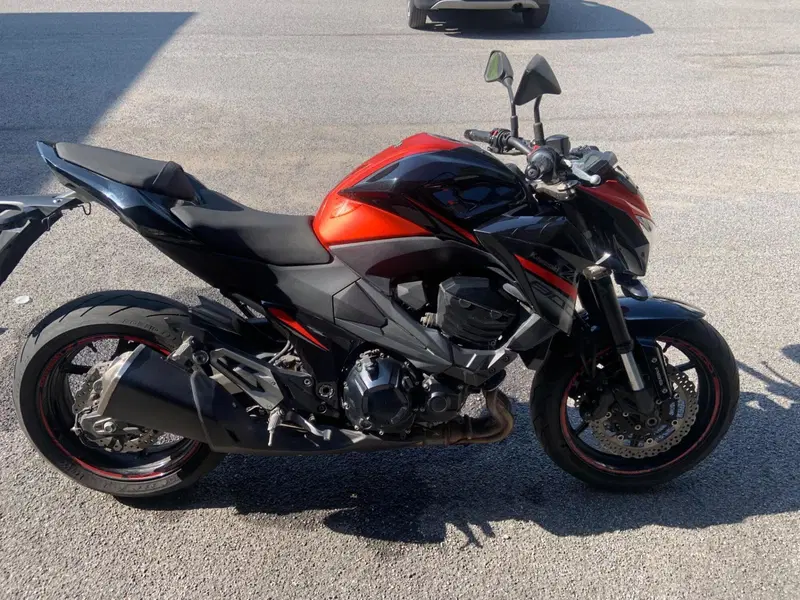 Kawasaki Z 800 e ABS (2012 - 16)