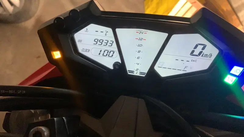 Kawasaki Z 800 e ABS (2012 - 16) (4)