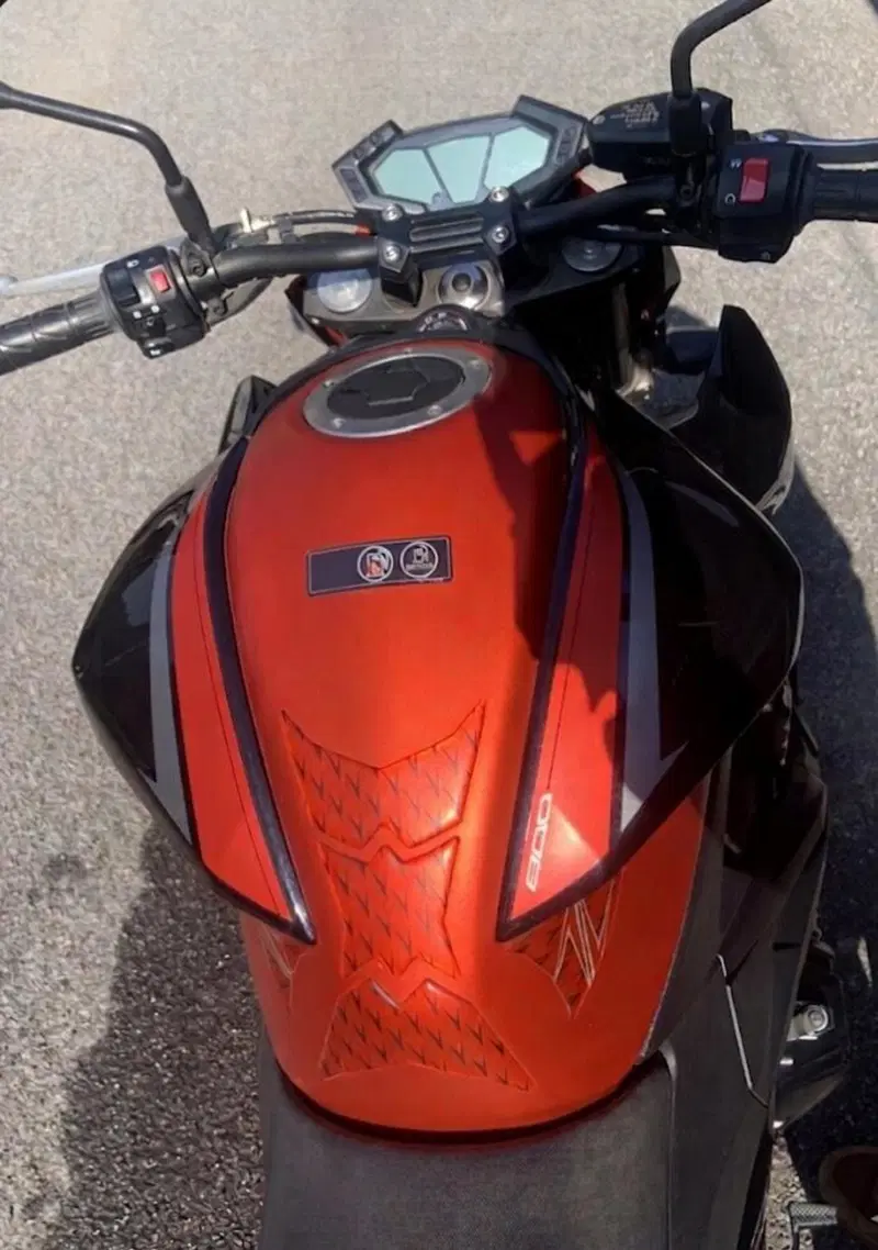 Kawasaki Z 800 e ABS (2012 - 16) (5)