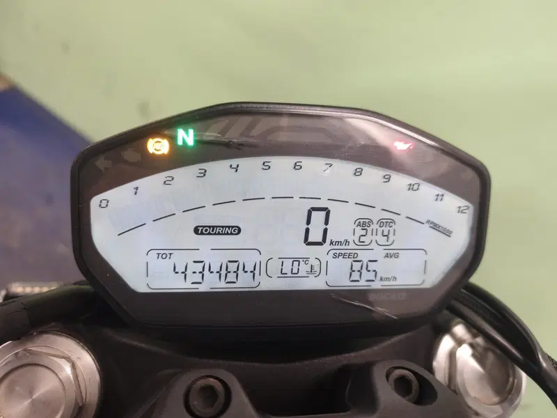 Ducati Monster 821 ABS (2014 - 17) (6)