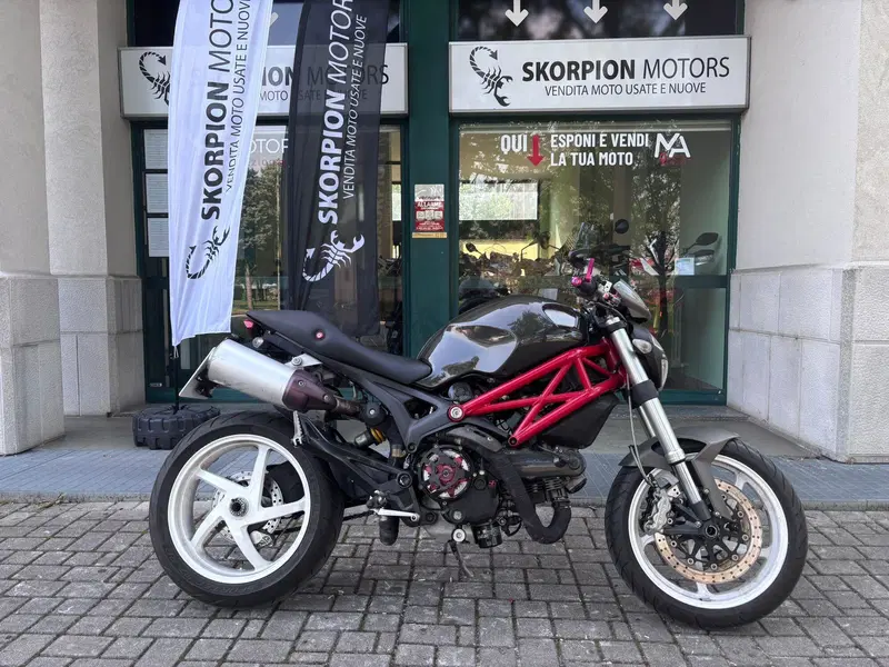 Ducati Monster 1100 (2009 -10)