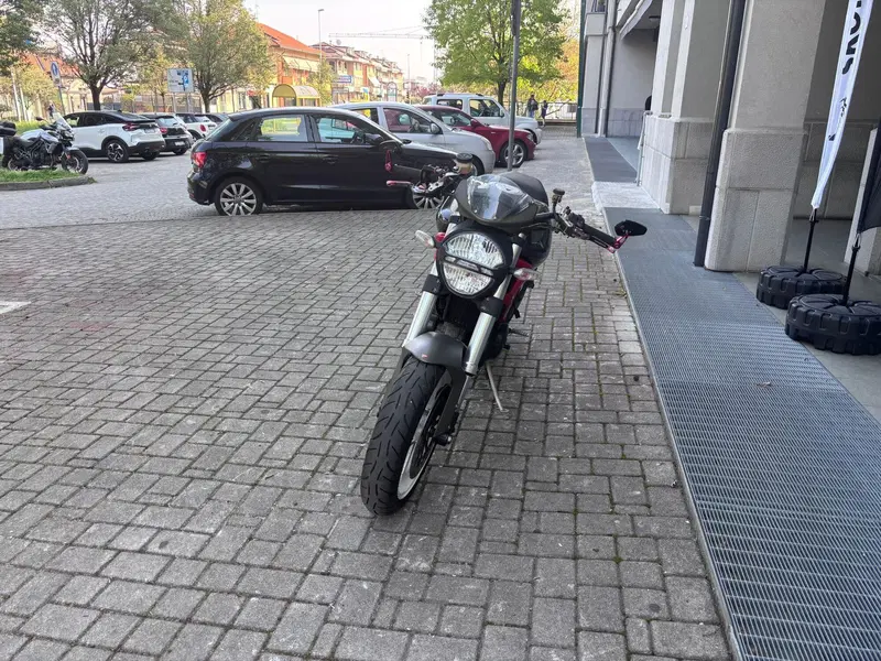 Ducati Monster 1100 (2009 -10) (3)