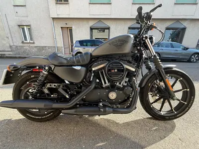 Harley-Davidson 883 Iron (2017 - 20) - XL 883N usata