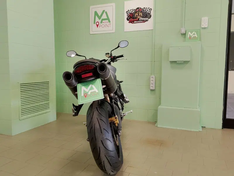 Triumph Street Triple R (2009 - 12) (4)