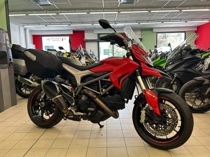 Ducati Hyperstrada 821 (2013 - 15) (2)