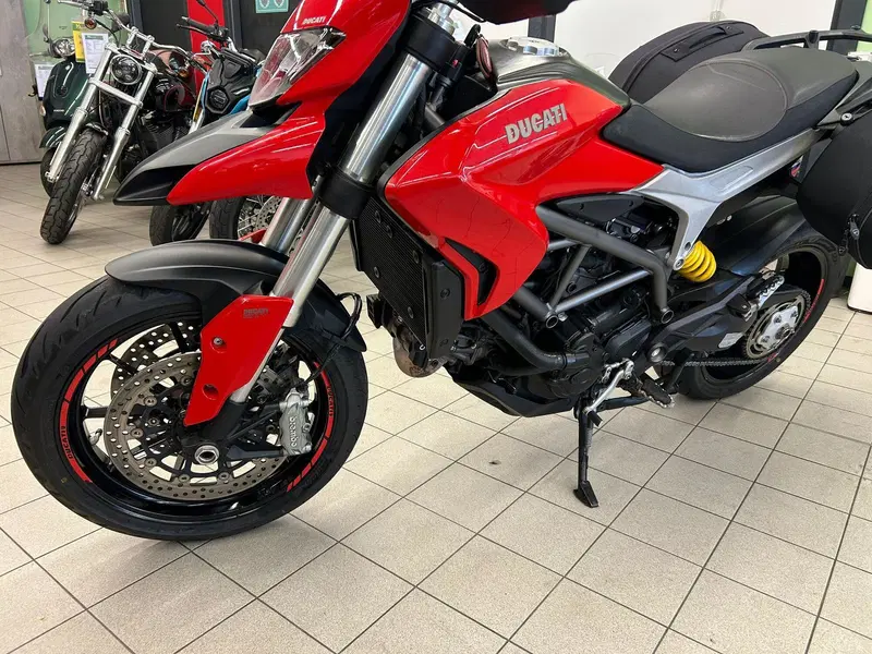 Ducati Hyperstrada 821 (2013 - 15) (5)