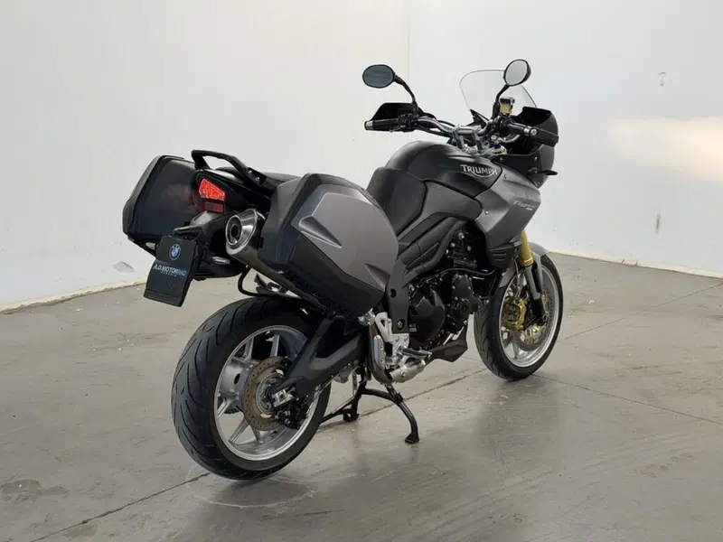 Triumph Tiger 1050 SE ABS (2006 - 13) (2)