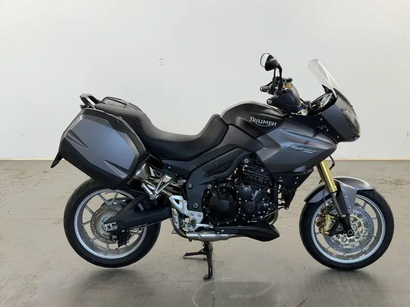 Triumph Tiger 1050 SE ABS (2006 - 13) (3)