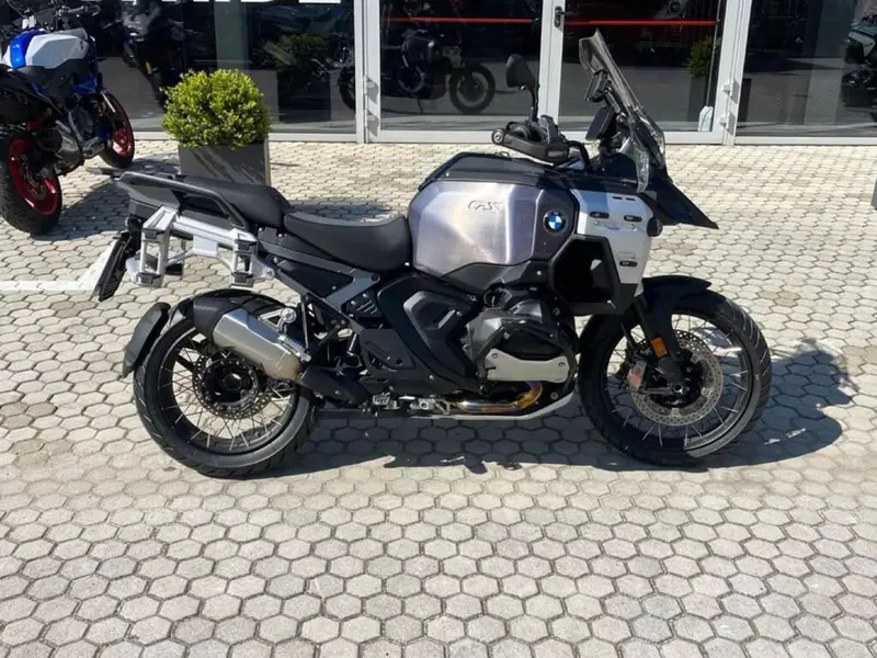 Bmw R 1300 GS Adventure Triple Black (2025 - 26) (8)