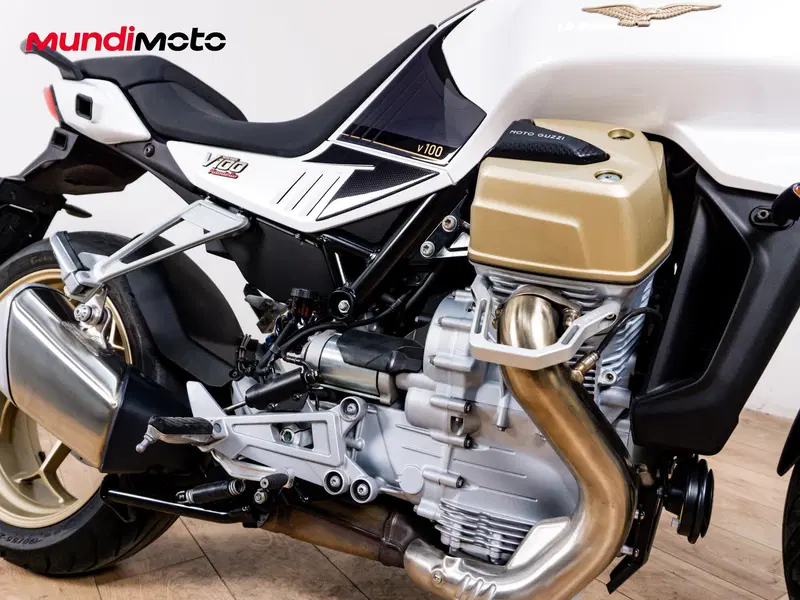 Moto Guzzi V100 Mandello (2022 - 24) (5)