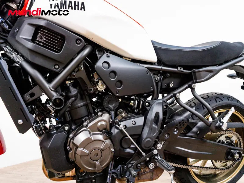 Yamaha XSR 700 (2021) (9)