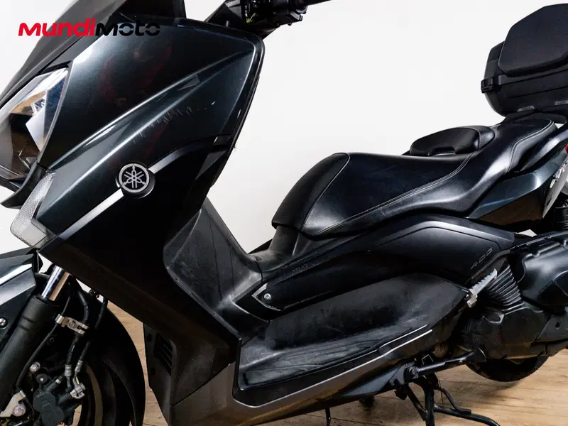 Yamaha X-Max 400 Iron Max ABS (2016) (9)