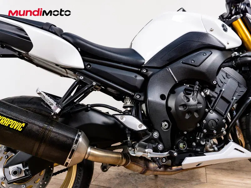 Yamaha FZ8 (2010 - 12) (4)