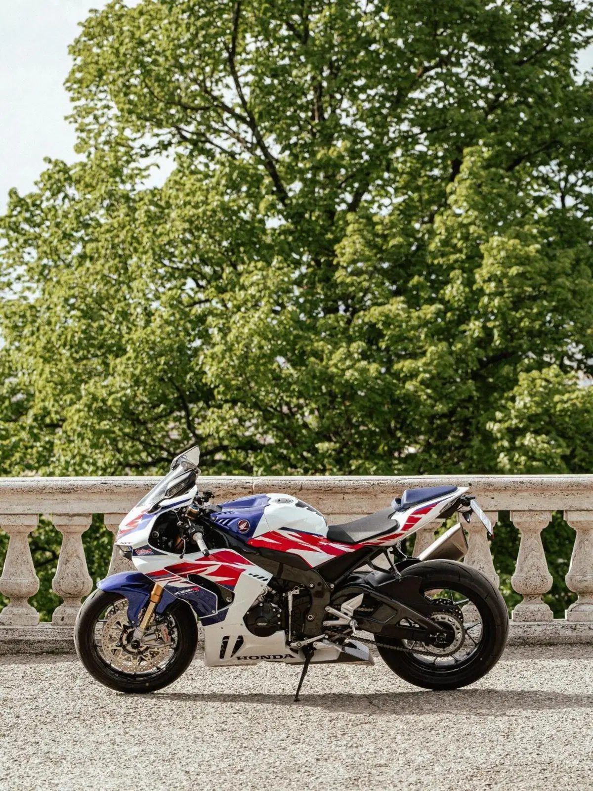 Honda CBR 1000 RR-R Fireblade SP 30th Anniversary (2022 - 23) (8)