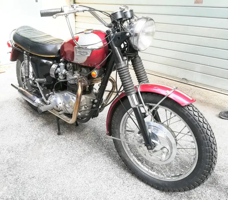 Triumph BONNEVILLE 650 T 120