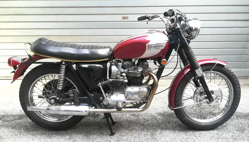Triumph BONNEVILLE 650 T 120 (4)