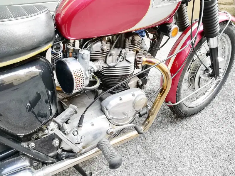 Triumph BONNEVILLE 650 T 120 (5)