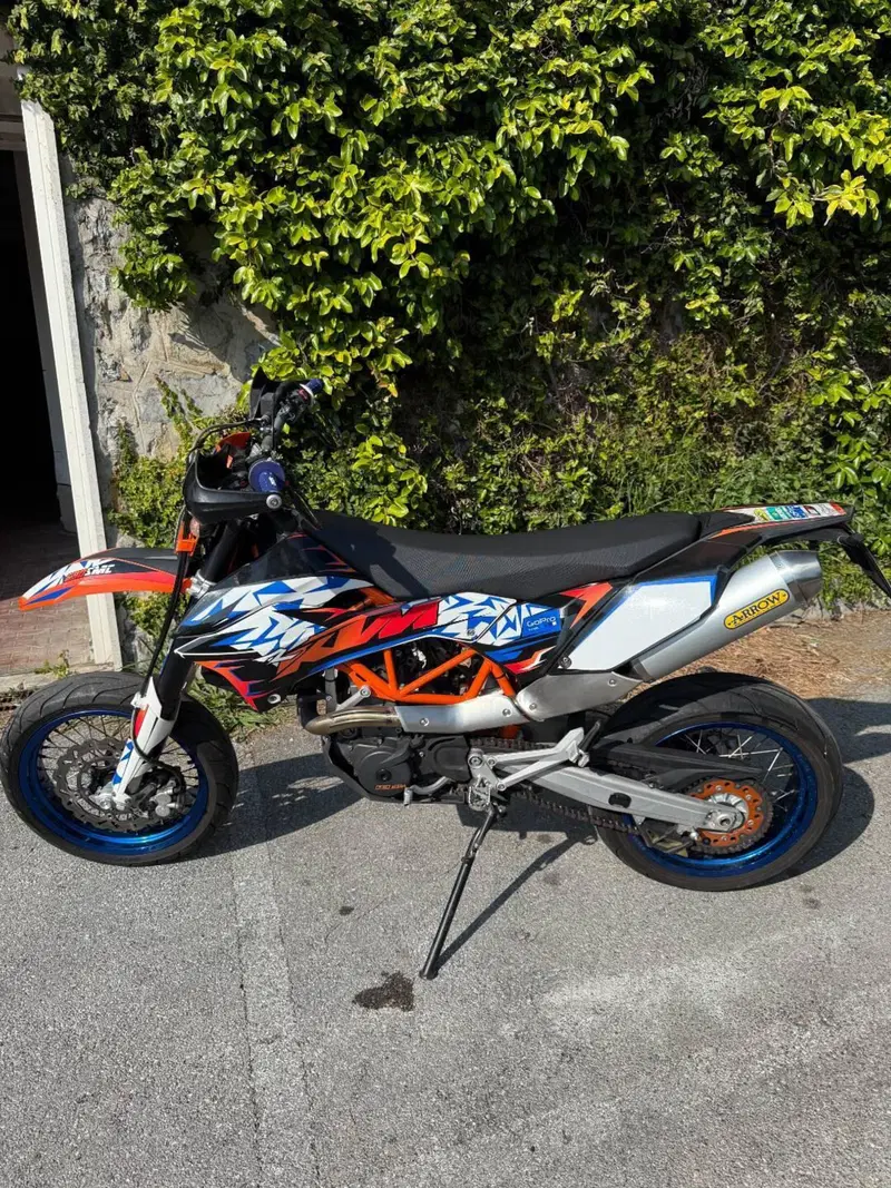 KTM 690 Enduro R (2009 - 11) (4)
