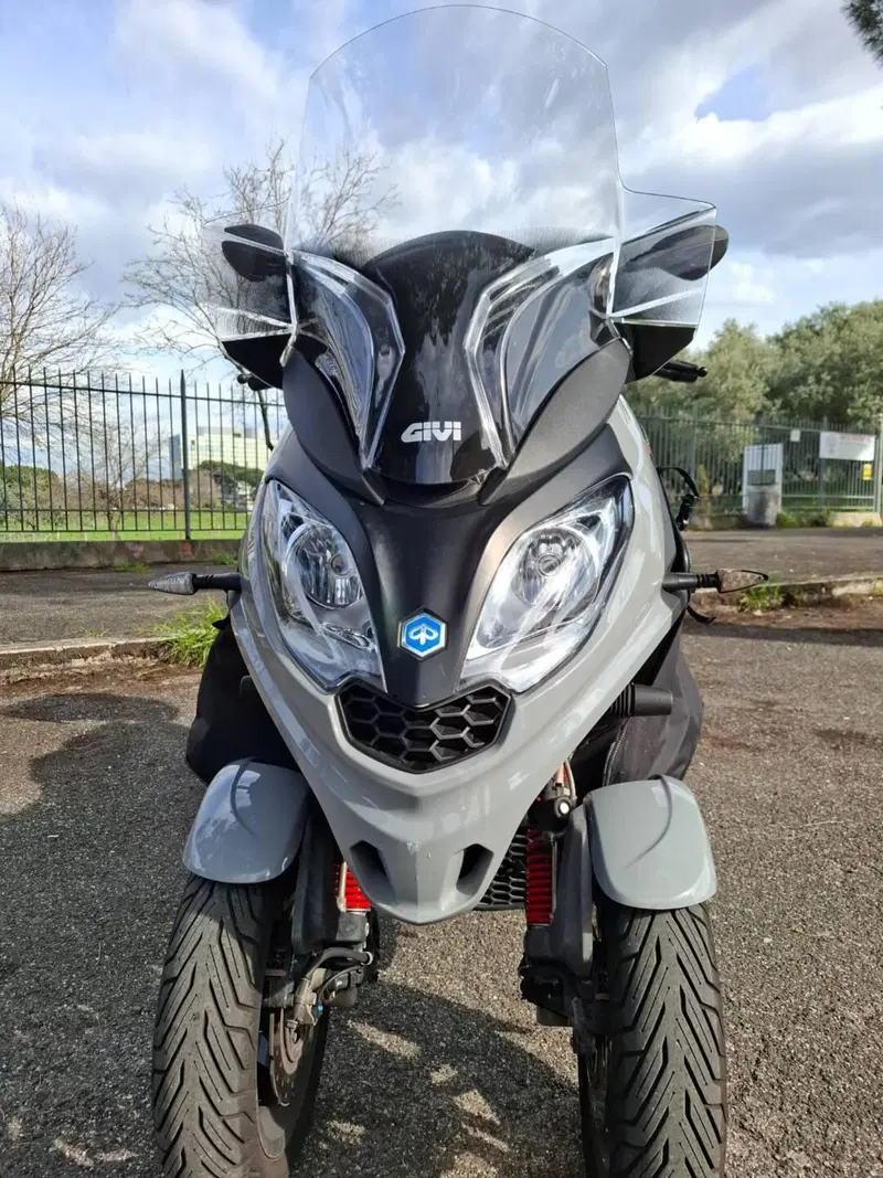 Piaggio MP3 300 Sport ABS Hpe (2021 - 24) (2)