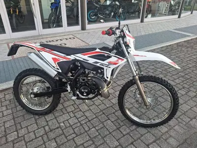Betamotor RR 50 Enduro (2021 - 26) usata