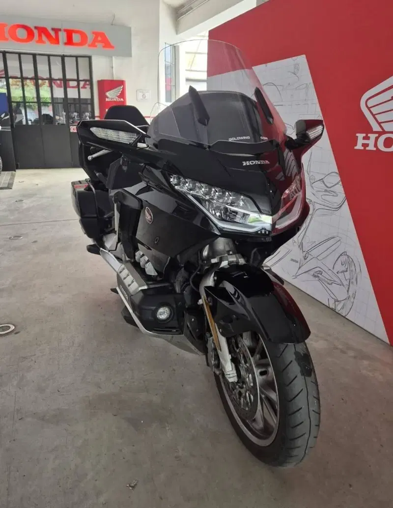 Honda GL 1800 Gold Wing (2018 - 20) (2)