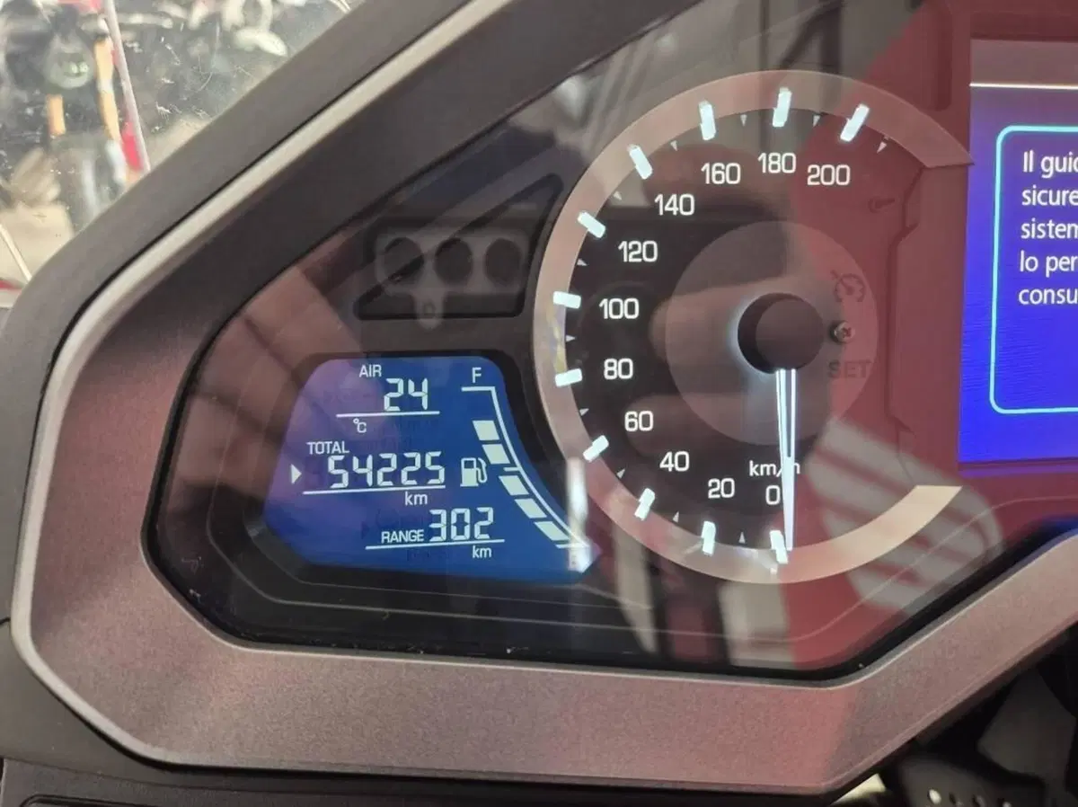 Honda GL 1800 Gold Wing (2018 - 20) (5)