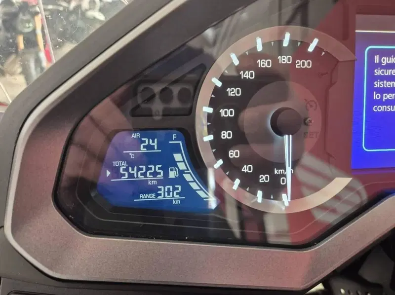 Honda GL 1800 Gold Wing (2018 - 20) (5)