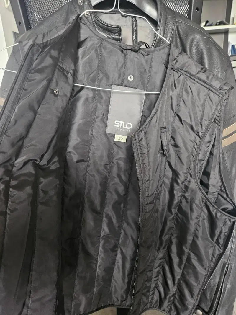 Giacca 100% pelle Studtaglia 52 (4)