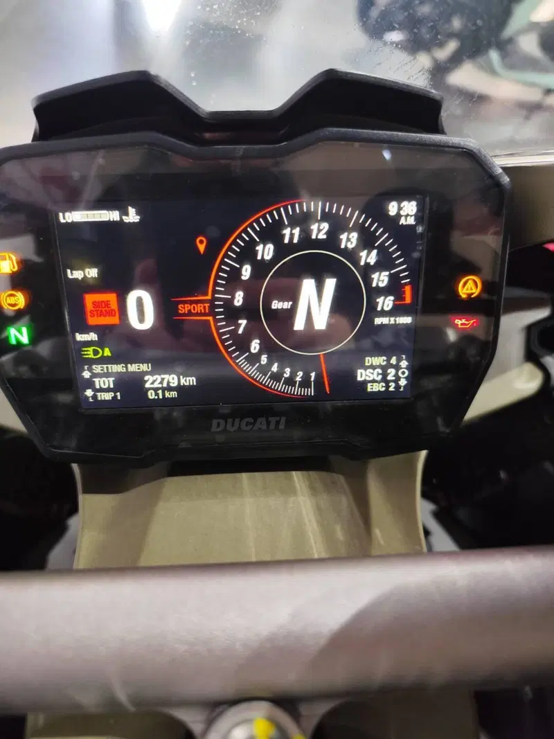 Ducati Panigale V4 (2022 - 24) (10)