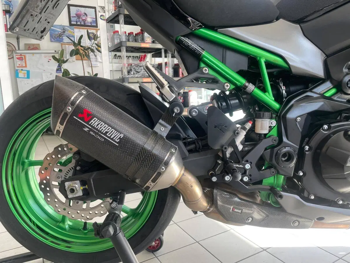 Kawasaki Z 900 (2021 - 24) (4)
