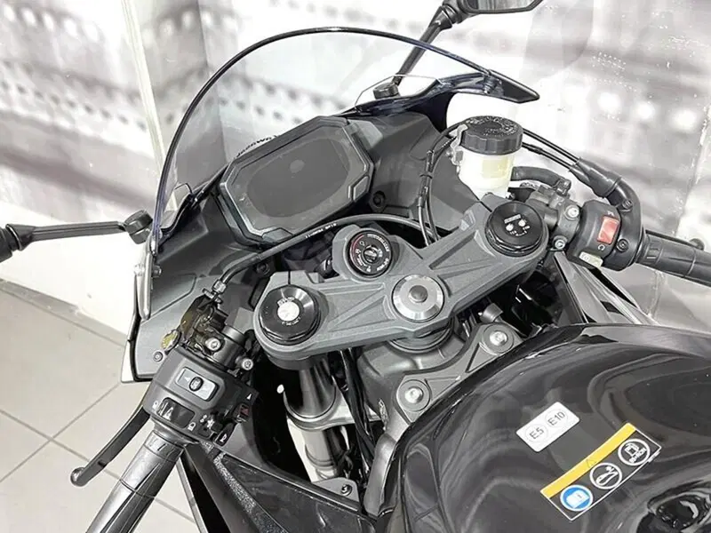 Kawasaki Ninja 125 (2025 - 26) (6)
