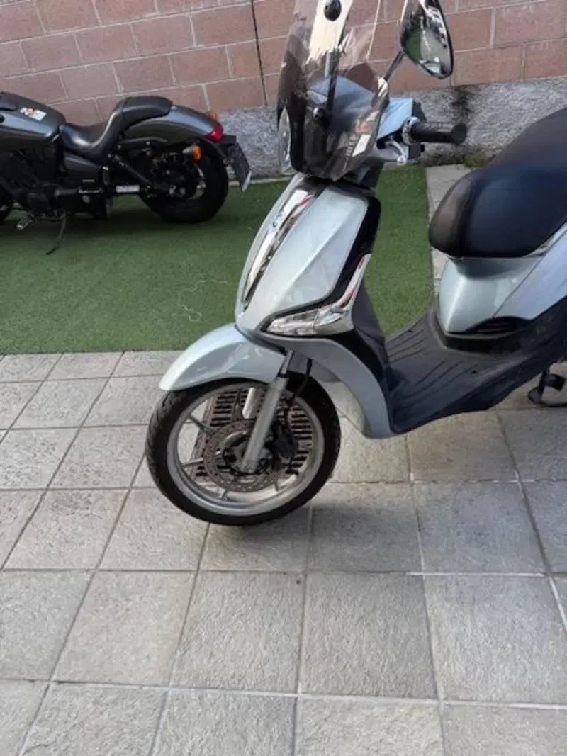 Piaggio Liberty 50 3V (2021 - 24) (2)