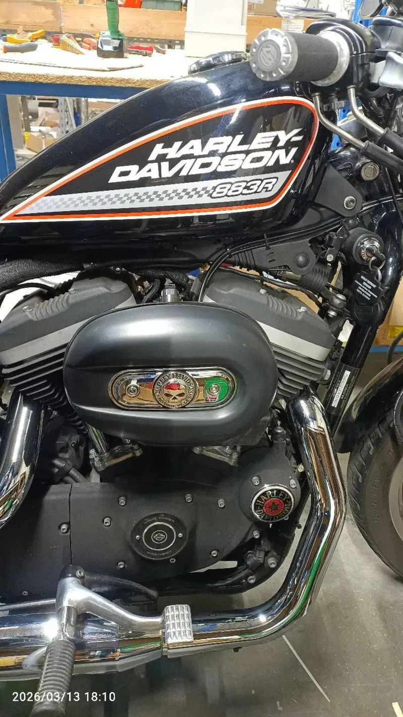 Harley-Davidson 883 R (2006 - 07) - XL 883R (3)