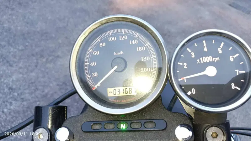 Harley-Davidson 883 R (2006 - 07) - XL 883R (6)