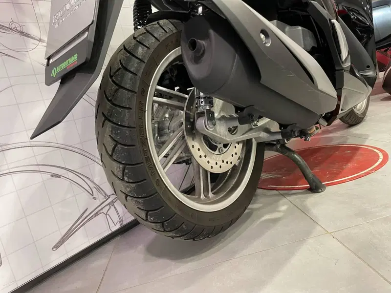 Honda SH 350 (2021 - 24) (10)