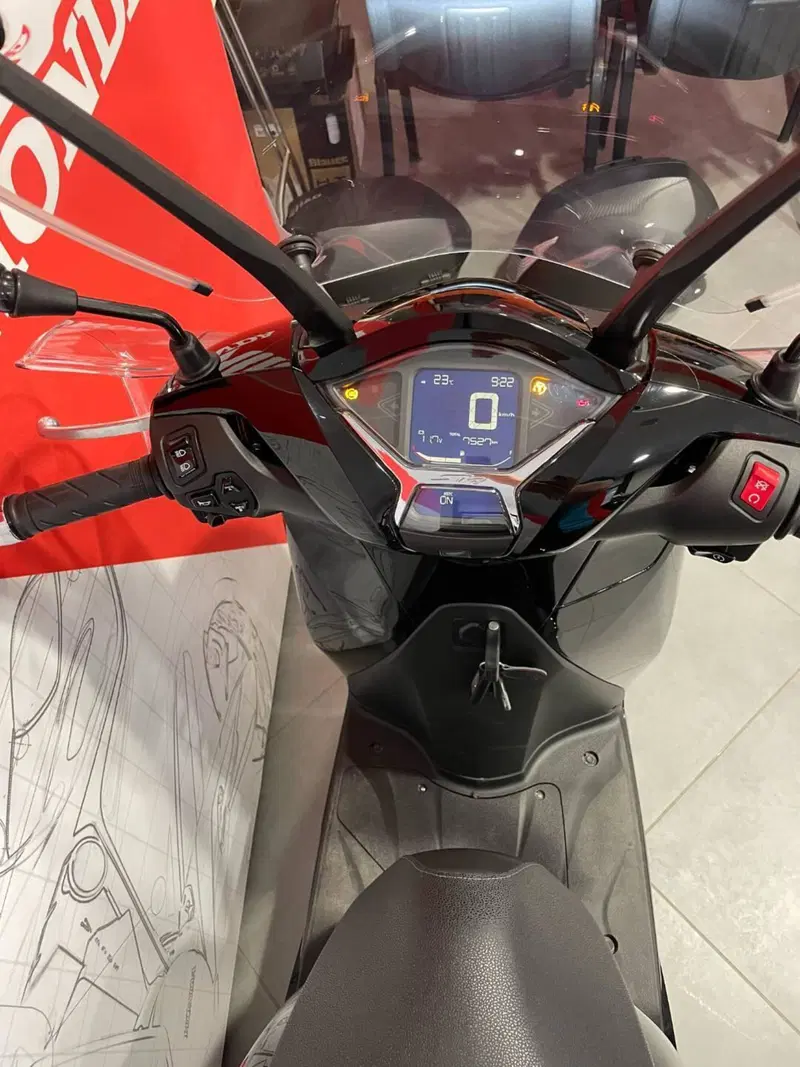 Honda SH 350 (2021 - 24) (14)